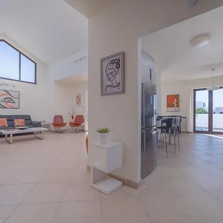 Casa Maelle, Private In Vila